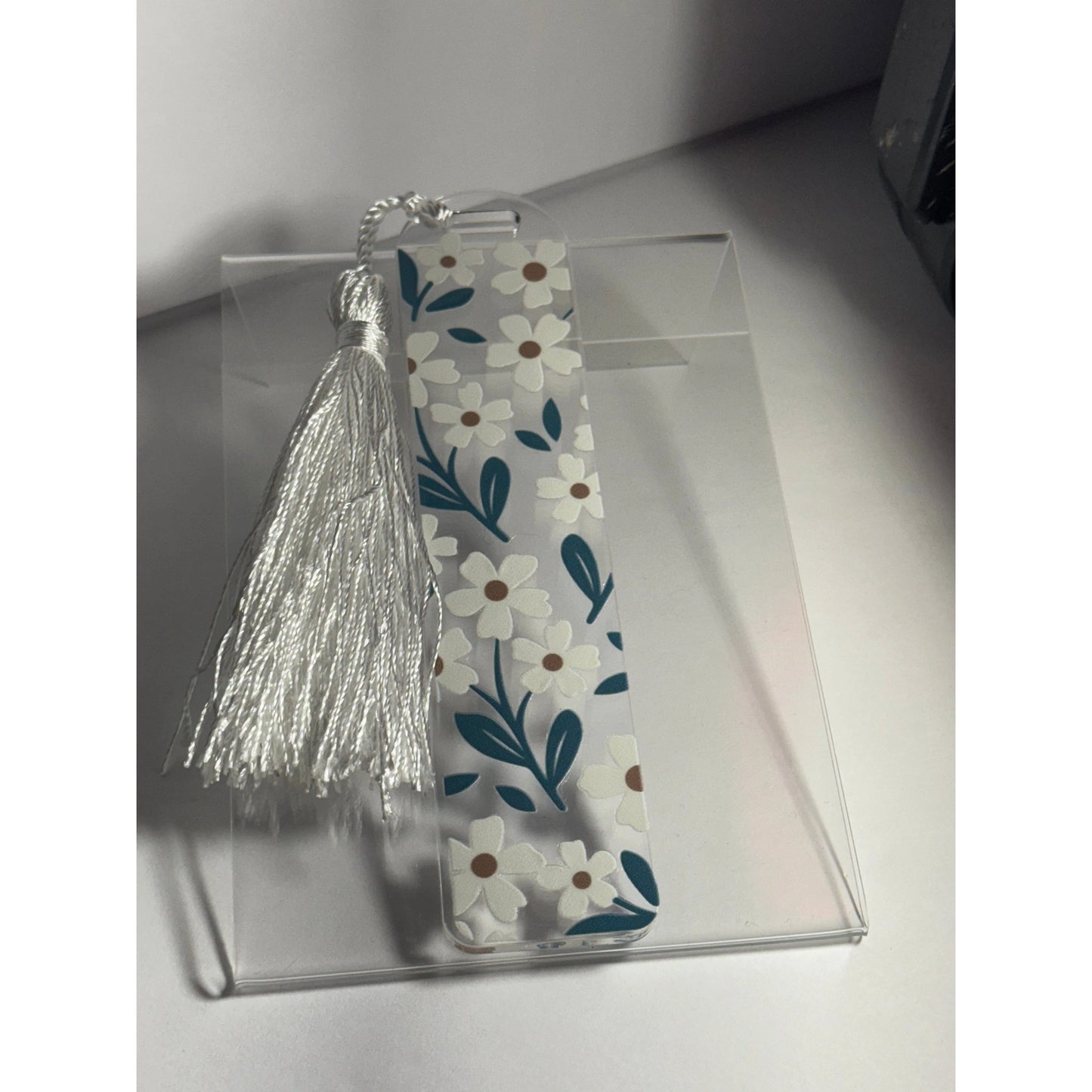 White Daisy